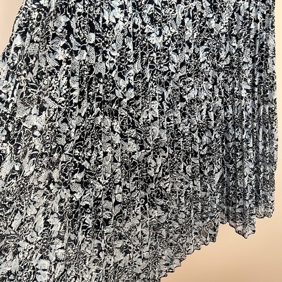 𝅺joe Fresh l NWT Midi Skirt - Picture 5 of 5